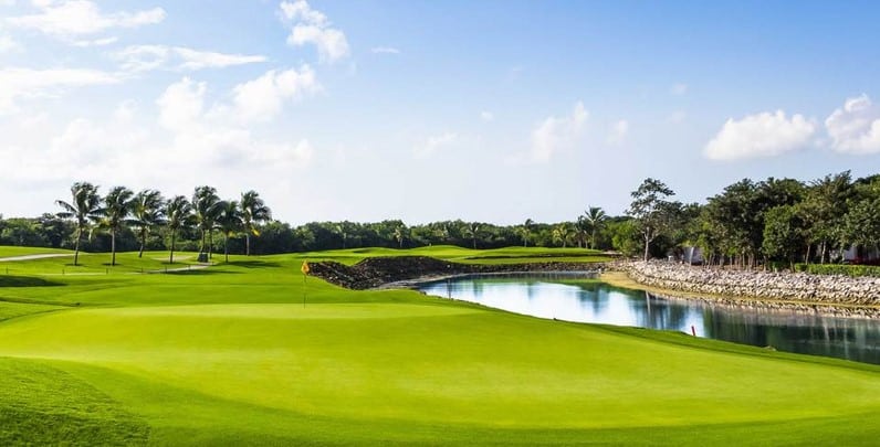 Golf Courses - Vida Caribe Rentals - Puerto Aventuras, Riviera Maya, Mexico